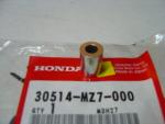 Sivukatteen Holkki Honda 6X14 - OEM