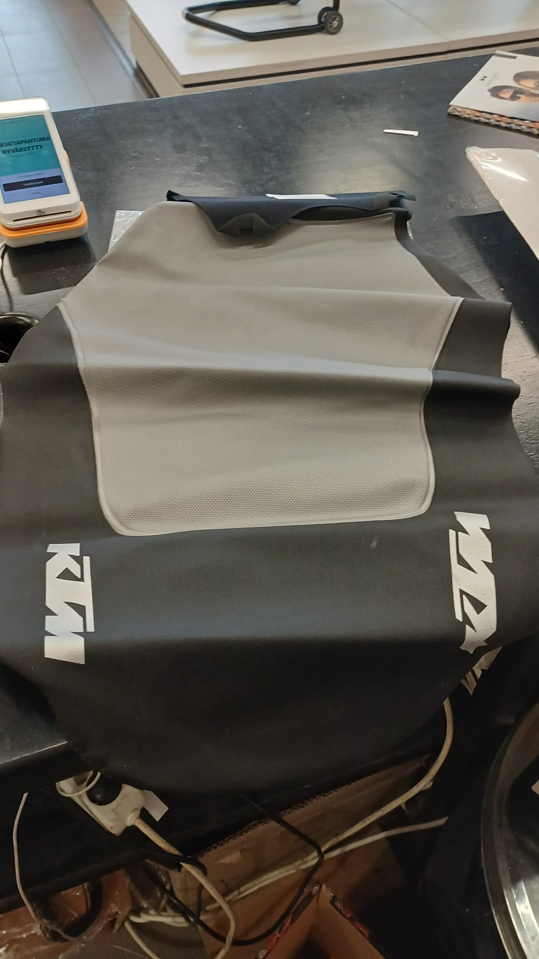 Satulanp��llinen LC-4 640 99-00