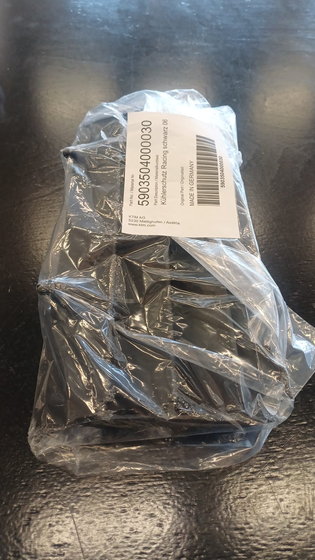 Syyl�rin suojamuovi musta SX 04-06, EXC 05-07