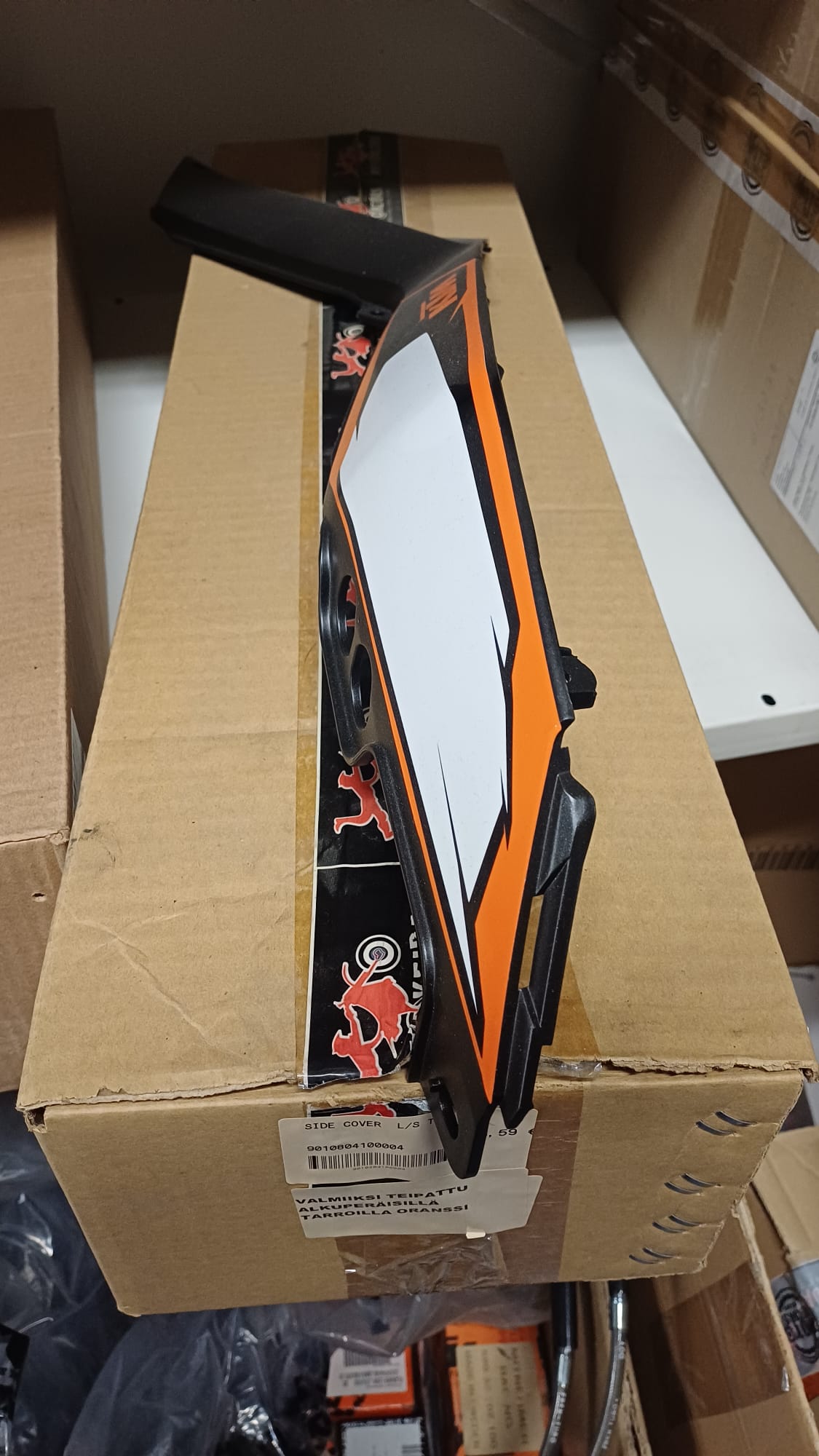 Sivukate vasen 125 Duke