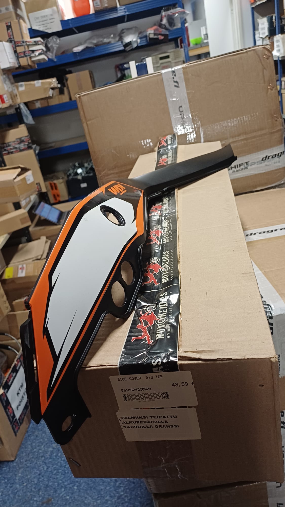 Sivukate oikea 125 Duke