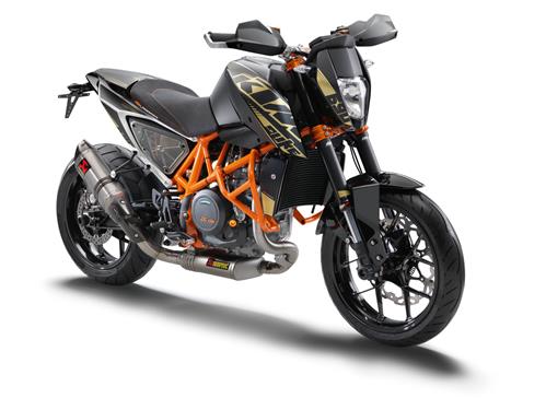 Tarrasarja "Stealth" 690 Duke 2016